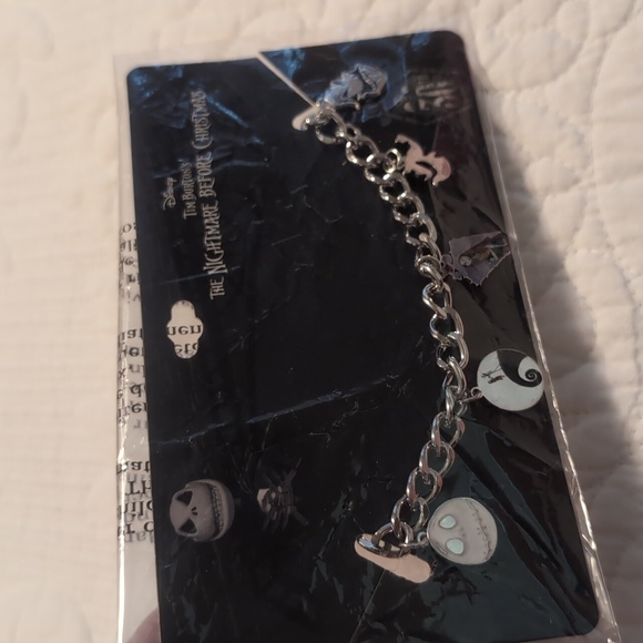 Disney nightmare before Christmas/ x2 - Picture 1 of 6